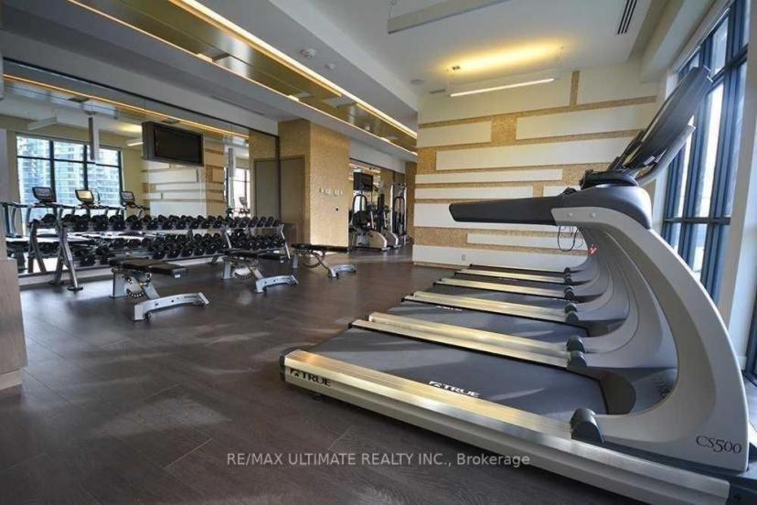 تورونتو Two Br Two Ba Condo Face To Cn Tower Step To Rogers Centre المظهر الخارجي الصورة